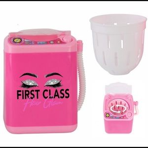 Eyelash washing machine
